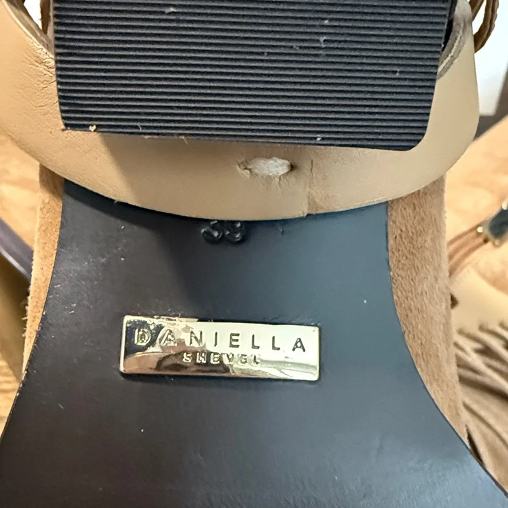 Daniella Shevel NY Tan Suede Knee-High Women's Boots Sz 39 NEW $995 Gorgeous! - Picture 9 of 10